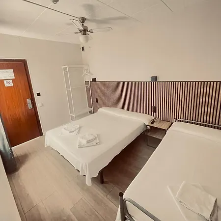 Hotel Colibri Calella Zimmer foto